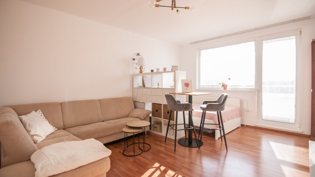 Predaj 2-garsónka 53,44m2 Deluxe v Petržalke pri električkovej zástavke