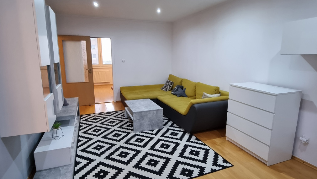 Na prenájom 3izbový byt Nitra