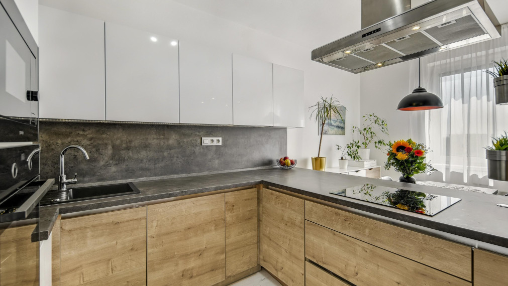 Predaj priestranný 2-izb. byt 58m2 + 4,5m2 balkón, Kazanská, Podunajské Biskupice