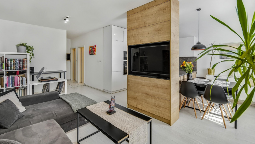 Predaj priestranný 2-izb. byt 58m2 + 4,5m2 balkón, Kazanská, Podunajské Biskupice