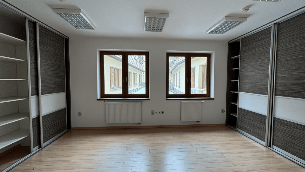 INVESTIČNÁ PRÍLEŽITOSŤ 168 m² + 8 m² terasa – OBCHODNÁ ULICA, STARÉ MESTO, BRATISLAVA I