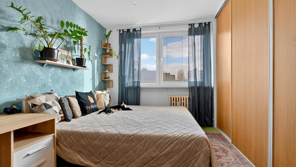 Predaj 2-izbový byt po čiastočnej rekonštrukcii, Dúbravka Pri Kríži