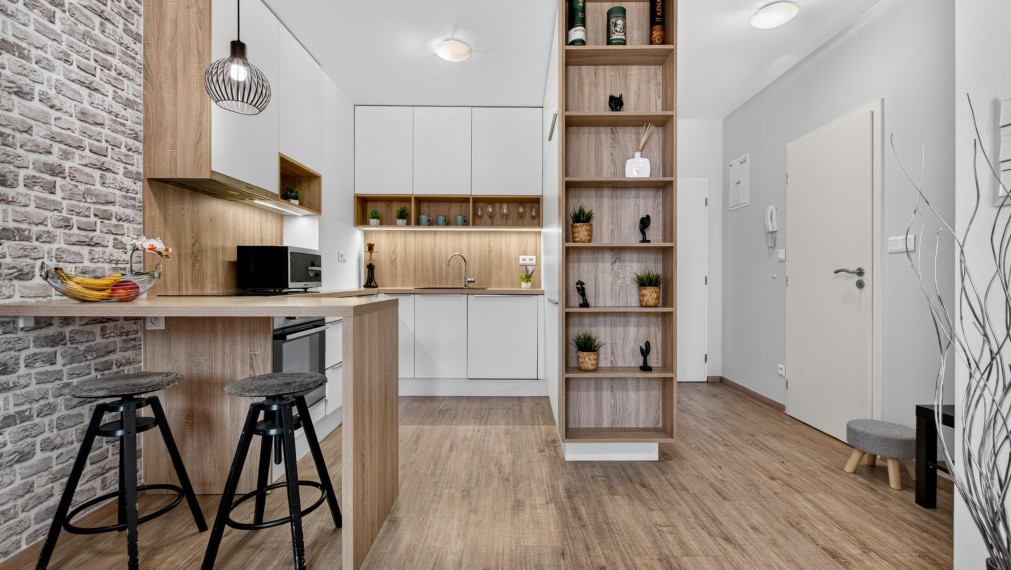 PREDAJ moderne zariadený 2-izb.byt, Apollis, Prievozská, Bratislava
