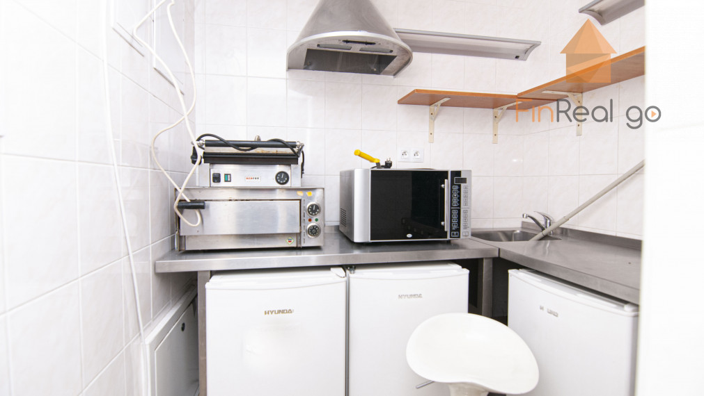 Na prenájom kompletne zariadená kaviareň, Hlboká cesta,BA-Staré Mesto