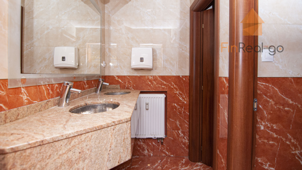 Na prenájom kompletne zariadená kaviareň, Hlboká cesta,BA-Staré Mesto