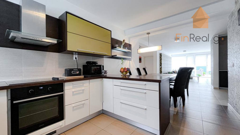 ZNÍŽENÁ CENA! Predaj 4 izbového bytu  so záhradkou v novostavbe v Dunajskej Lužnej