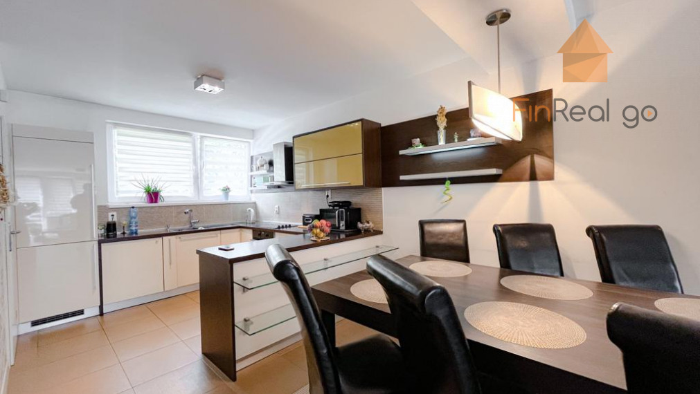 ZNÍŽENÁ CENA! Predaj 4 izbového bytu  so záhradkou v novostavbe v Dunajskej Lužnej