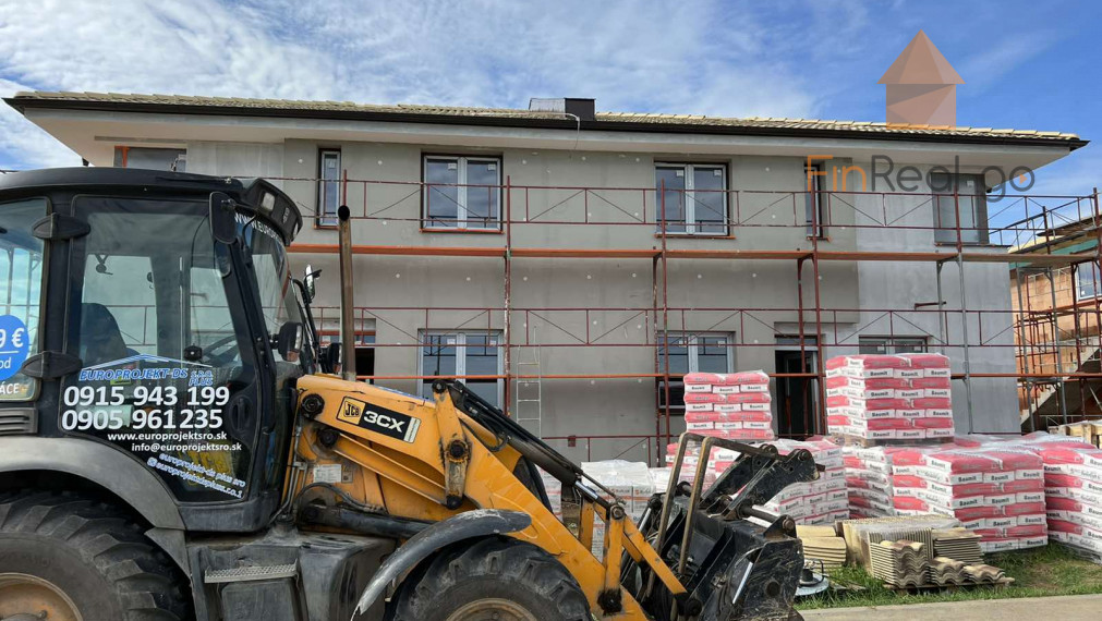 Na predaj 3i byty s terasou a parkovacím miestom v Lužiankach.