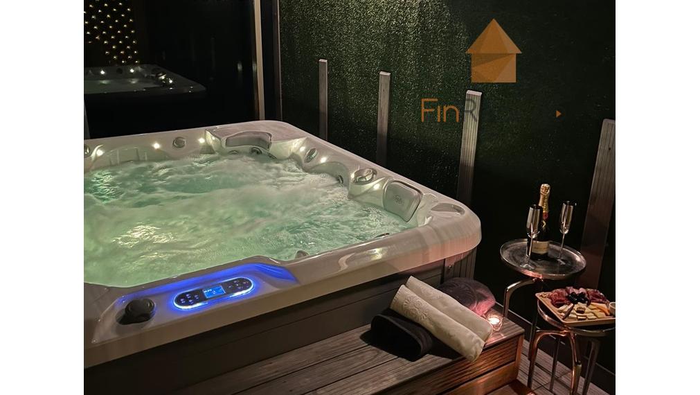 KOBULETI BEACH RESORT - BATUMI, ADJARA Gruzínsko