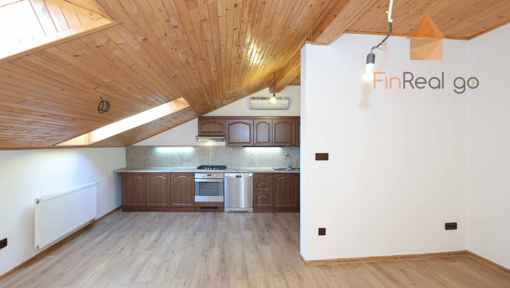 Predaj Kancelárske alebo obchodné priestory -  Bratislava-Rusovce na Balkánskej ulici