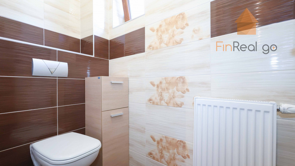 Predaj Kancelárske alebo obchodné priestory -  Bratislava-Rusovce na Balkánskej ulici