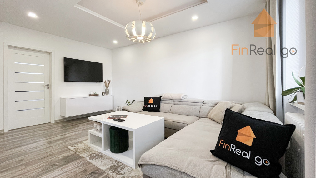 PREDANÉ - Na predaj moderne zrekonštruovaný 2i byt vo vyhľadávanej lokalite v blízkosti jazera Štrkovec na Moldavskej ulici.