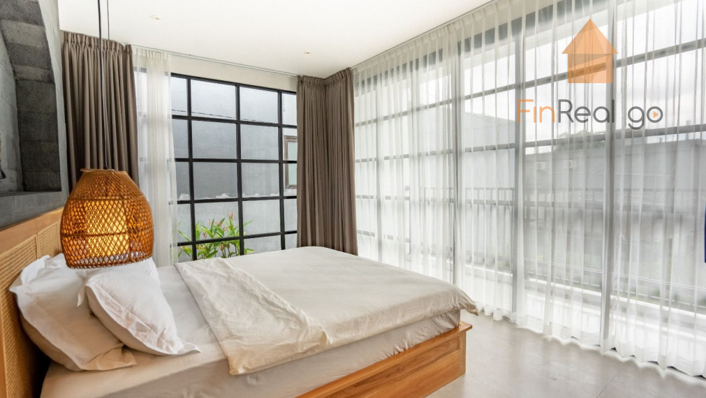 Predaj 3- spálňová kompletne zariadená vila Berawa Bali, Indonézia