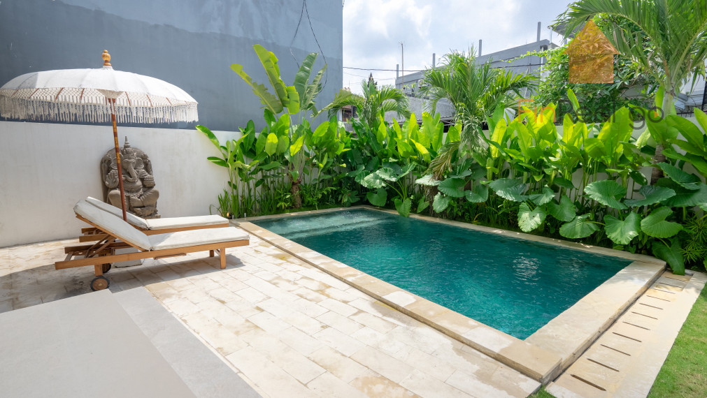 Predaj 3- spálňová kompletne zariadená vila Berawa Bali, Indonézia