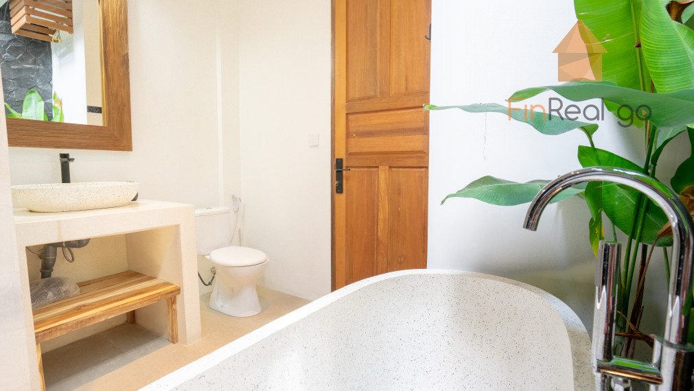 Predaj 3- spálňová kompletne zariadená vila Berawa Bali, Indonézia