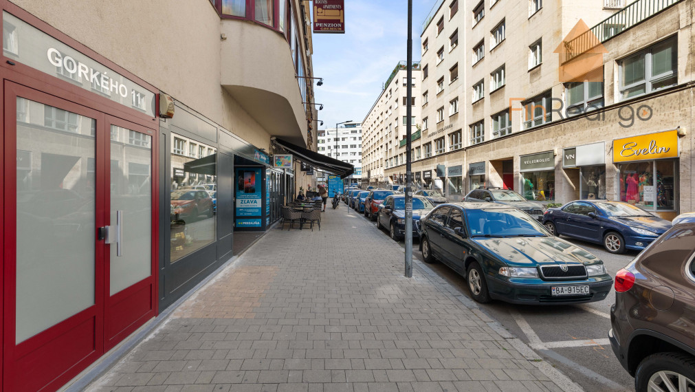 REZERVOVANÉ - UNIKÁTNY BYT V TOP LOKALITE CENTRA MESTA, GORKÉHO