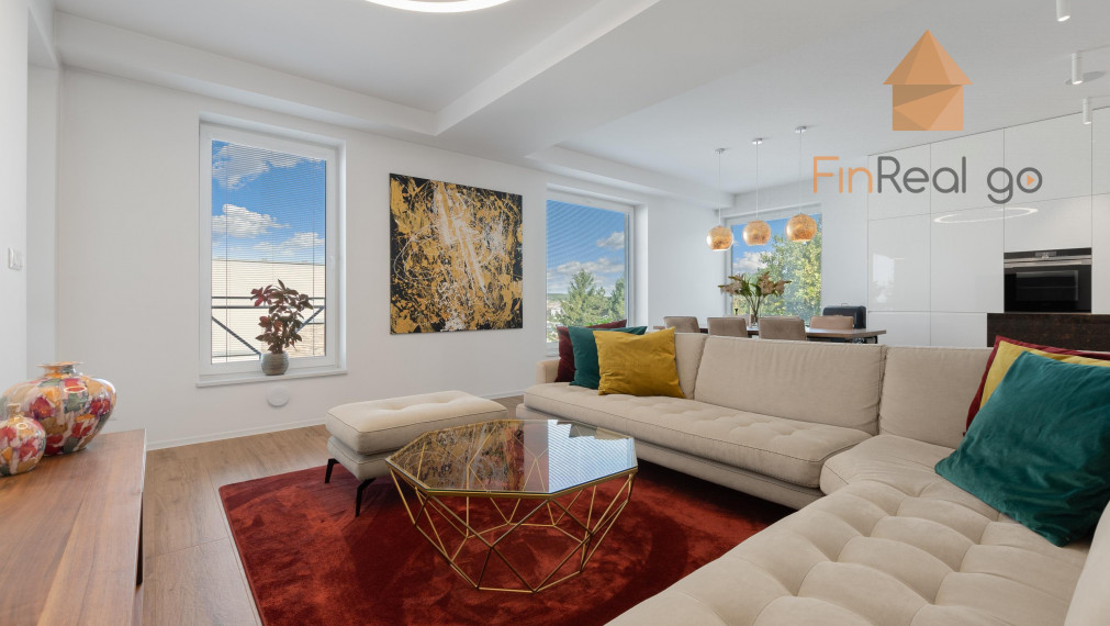 Rezervované - 3-izbový byt so šatníkom 120m2 + loggia 6,5m2, 2 parkovacie státia na Bôriku, BA I