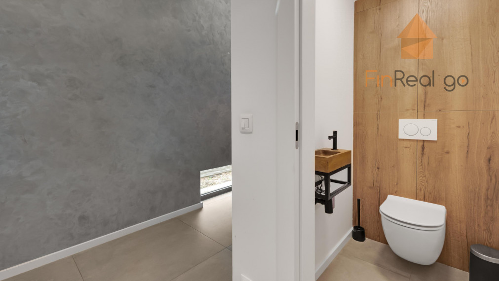 Predaj - 4-izb. rodinný dom v Jablonovom s jedinečným dizajnom a charizmatickou záhradou