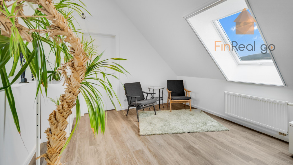 Predaj - 4-izb. rodinný dom v Jablonovom s jedinečným dizajnom a charizmatickou záhradou