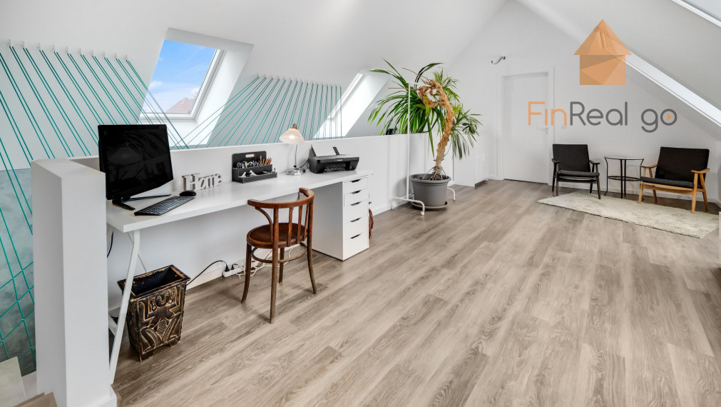 Predaj - 4-izb. rodinný dom v Jablonovom s jedinečným dizajnom a charizmatickou záhradou