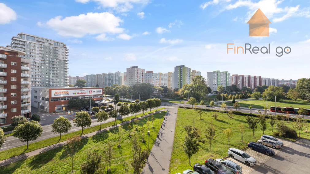 REZERVOVANÉ- 3-izbový byt FUXOVA, Petržalka