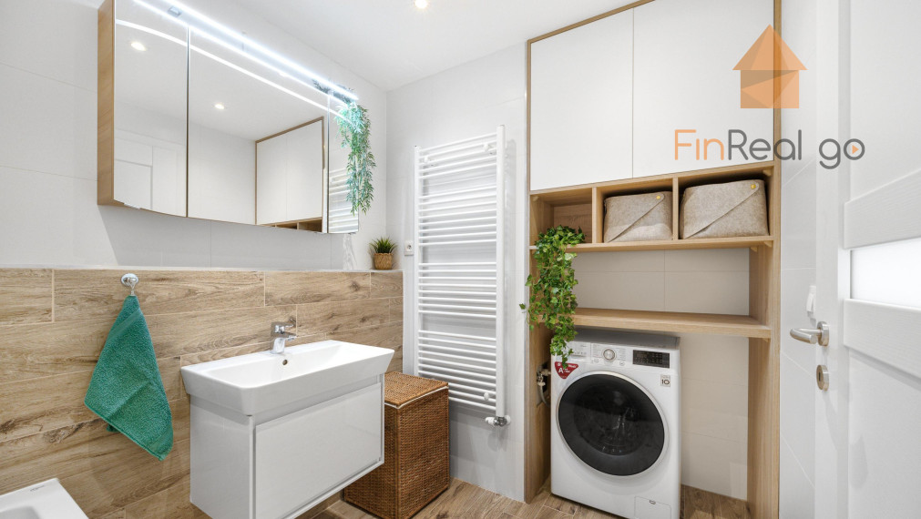 REZERVOVANÉ- 3-izbový byt FUXOVA, Petržalka