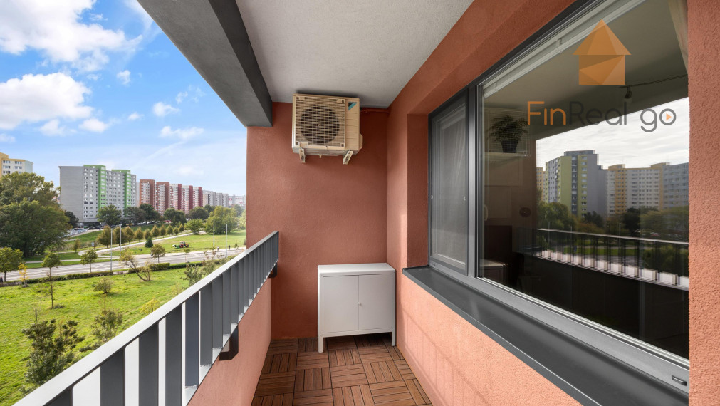 REZERVOVANÉ- 3-izbový byt FUXOVA, Petržalka