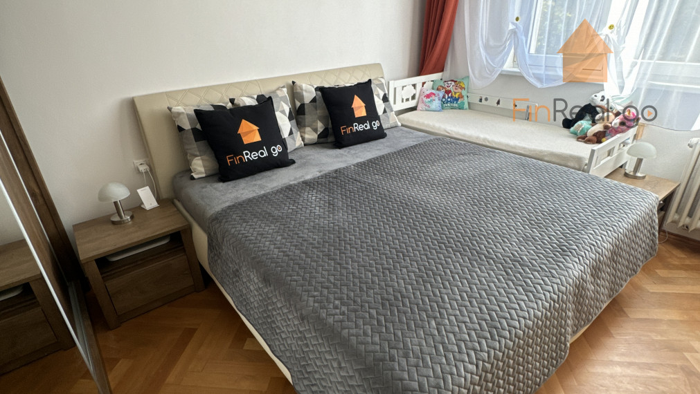 REZERVOVANÉ Na predaj - zrekonštruovaný 3izbový byt - Bratislava Ružinov Exnárova