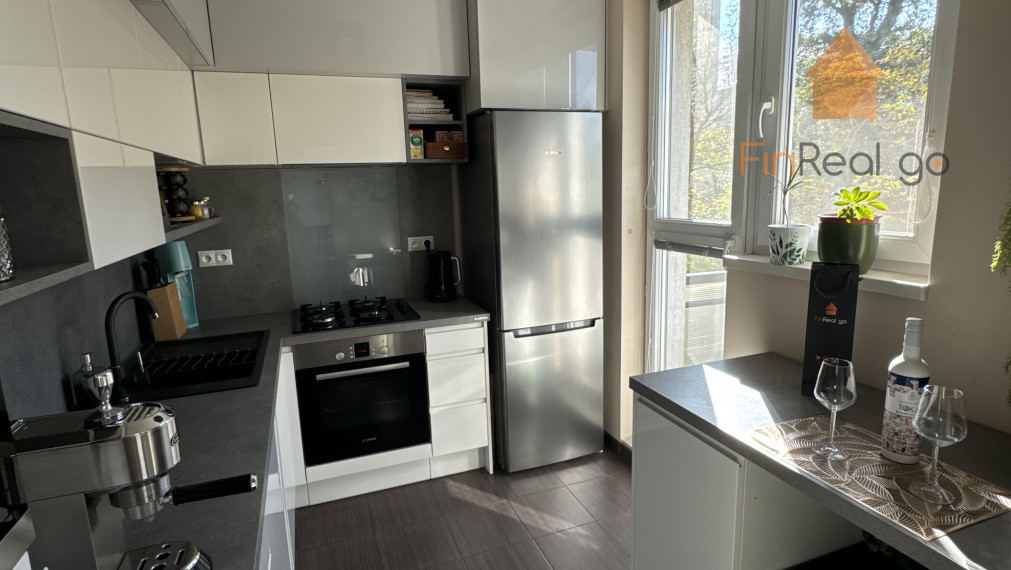 REZERVOVANÉ Na predaj - zrekonštruovaný 3izbový byt - Bratislava Ružinov Exnárova