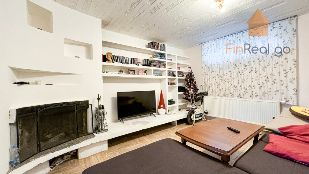 Predáme zariadený 7,5izbový rodinný dom v tichej časti Rače