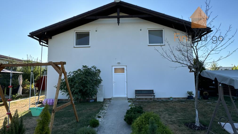 predané PREDAJ - Novostavba - Chorvátsky Grob - 3izbový mezanín