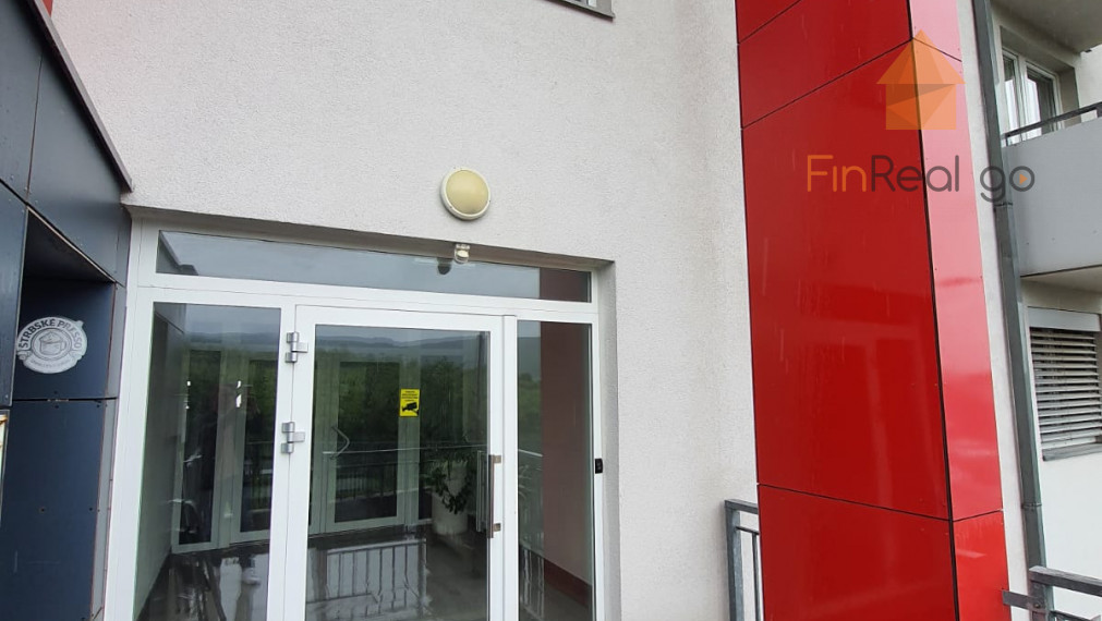 Prenájom Obchod - Kancelárský/Obchodný priestor v Novostavbe