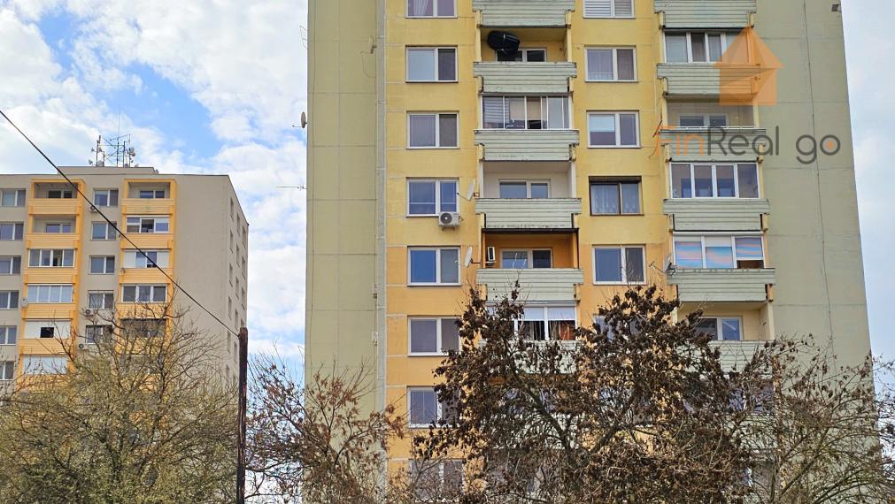 EXKLUZÍVNE, PREDAJ, 2-izbový byt s balkónom, Mochovská ul., Levice