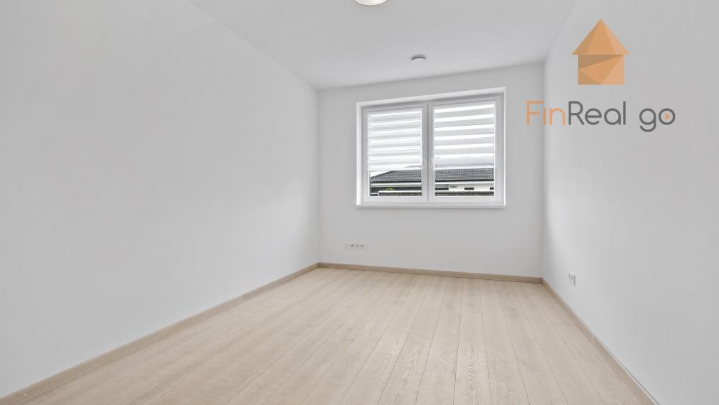 Na prenájom moderne zariadená 5-izbová rodinná vila s veľkorysým pozemkom v Galante