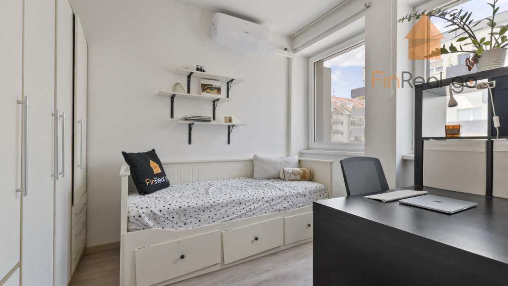 Predané -Na Predaj  svetlá zariadená garsónka Podunajských Biskupiciach -  Bratislava.