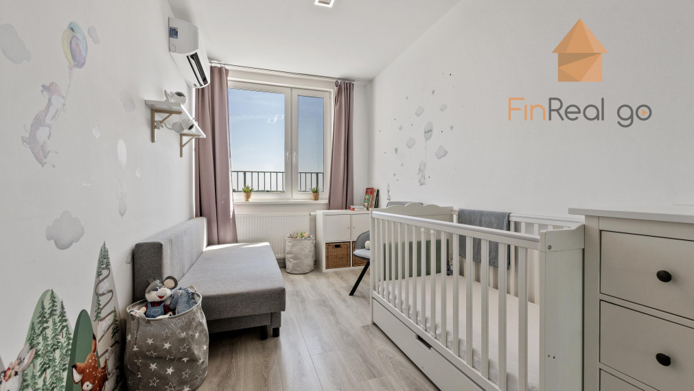 PREDANÉ moderný 4-izb byt, 2 terasy, spolu 124m2, gar.státie v cene