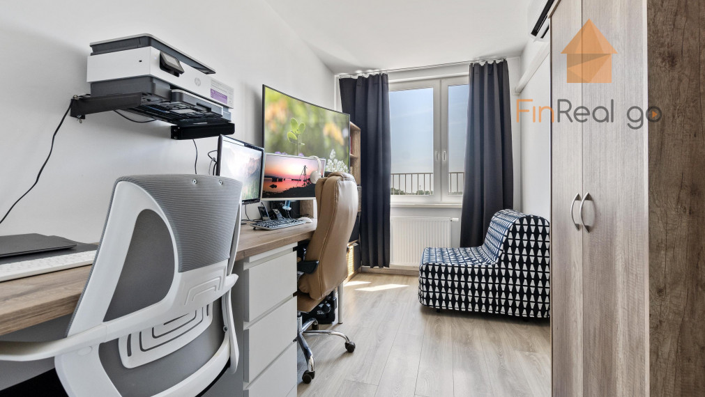 PREDANÉ moderný 4-izb byt, 2 terasy, spolu 124m2, gar.státie v cene