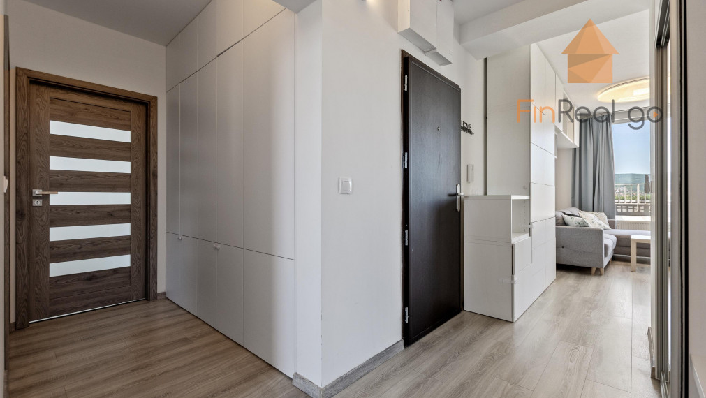 PREDANÉ moderný 4-izb byt, 2 terasy, spolu 124m2, gar.státie v cene