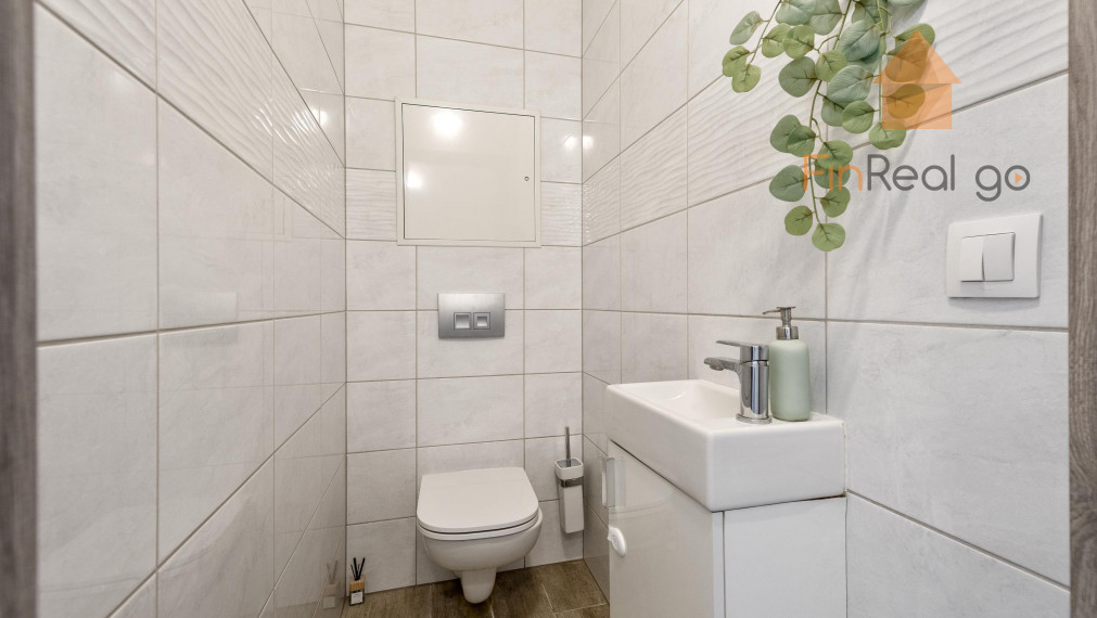 PREDANÉ moderný 4-izb byt, 2 terasy, spolu 124m2, gar.státie v cene