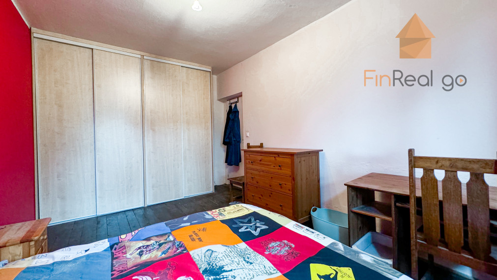 Predáme zariadený 7,5izbový rodinný dom v tichej časti Rače