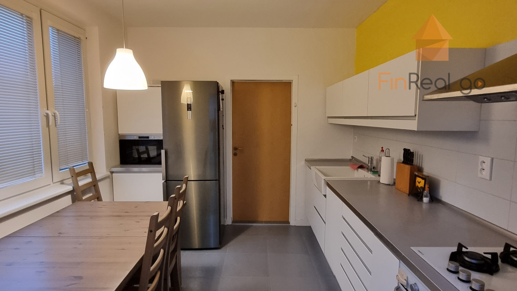 Na prenájom 3izbový byt Nitra