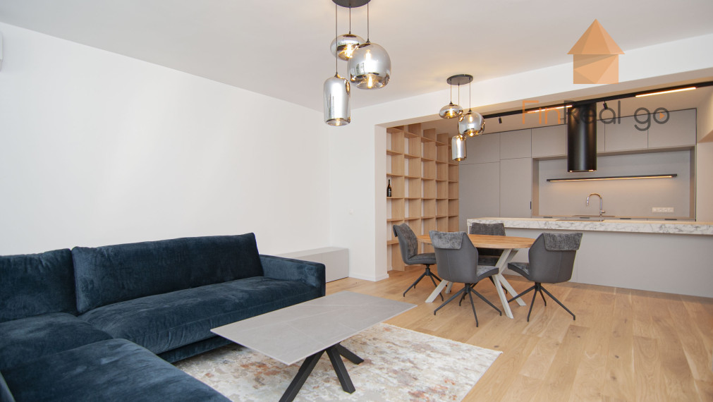 Prenájom 4-izb.byt 127m2 s terasou 53m2, Zámocká ul.-Staré Mesto,BAI