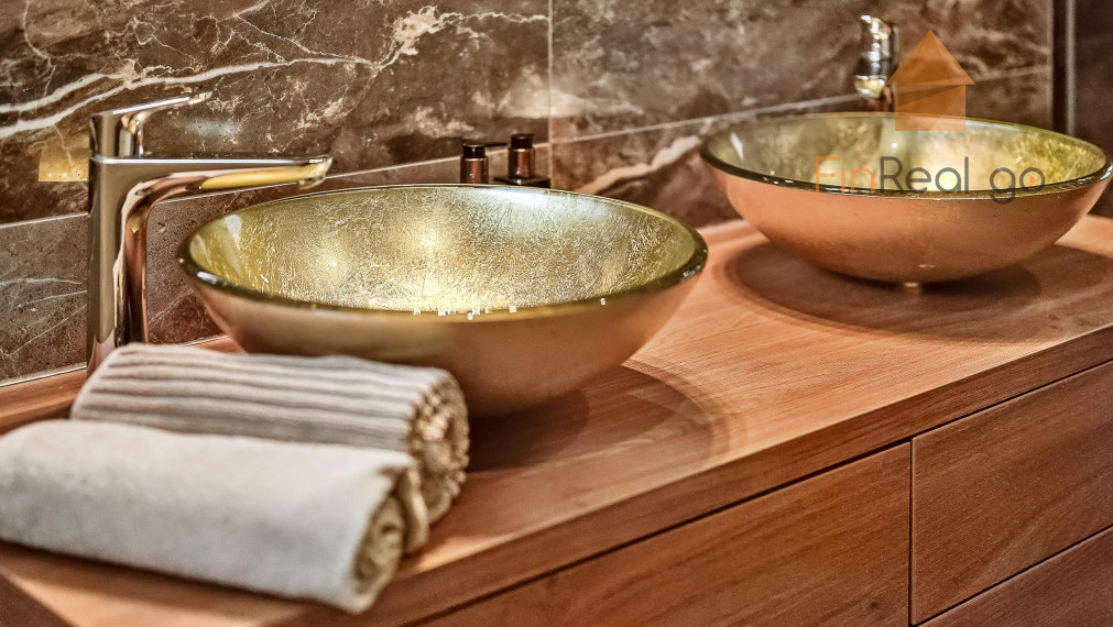 REZERVOVANÉ - RD bungalov Rovinka 170m2, dvojgaráž, 715m2 pozemok, krásne upravená záhrada, záhradný domček