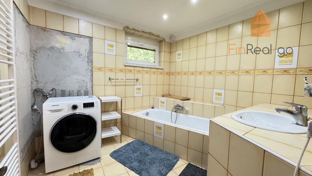 FINREALGO - NA PREDAJ - 3i Rodinný Dom v Trhová  Hradská so záhradou - 20 ročná stavba v tichej ulici