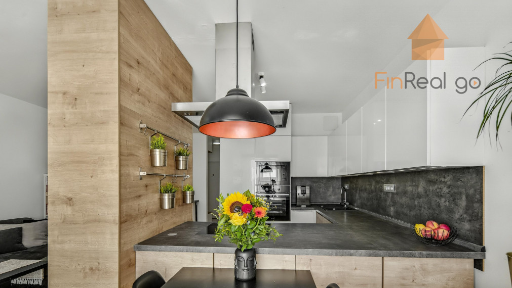 Predaj priestranný 2-izb. byt 58m2 + 4,5m2 balkón, Kazanská, Podunajské Biskupice