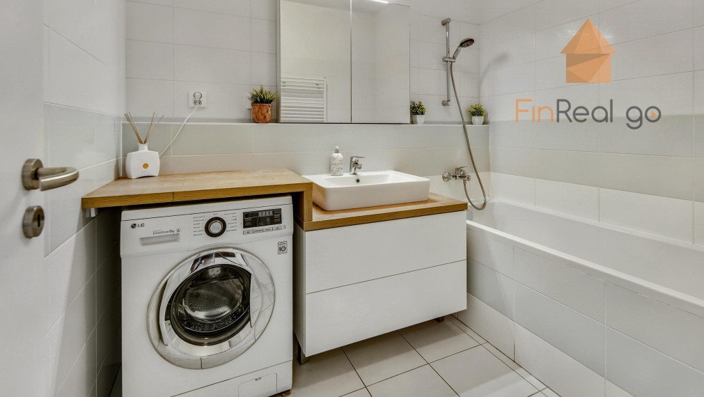 Predaj priestranný 2-izb. byt 58m2 + 4,5m2 balkón, Kazanská, Podunajské Biskupice