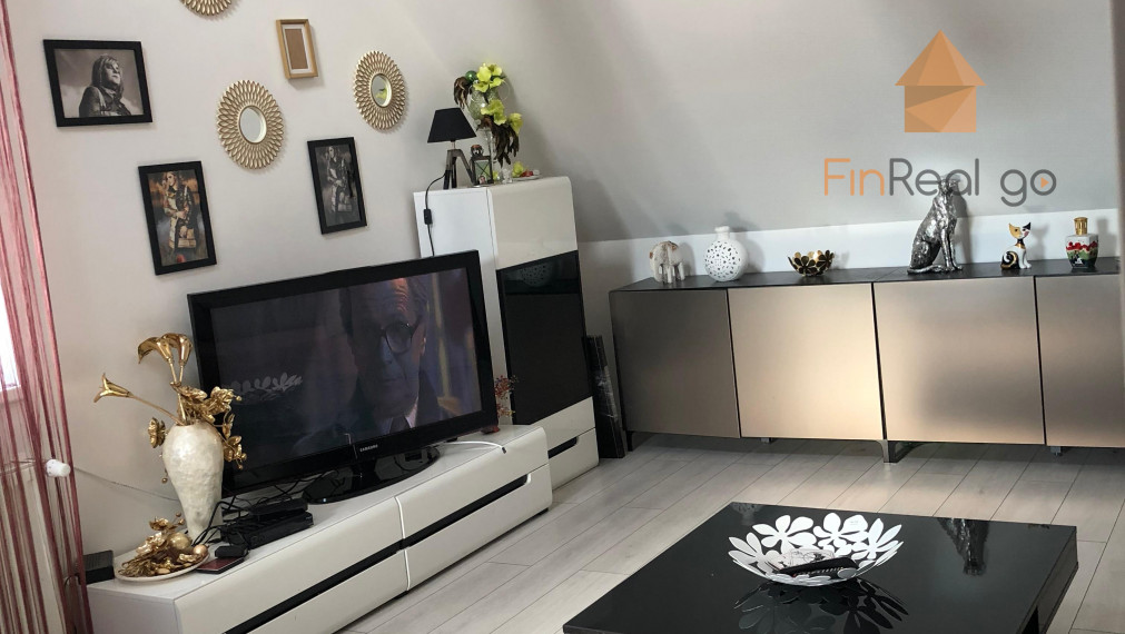 Predaj atypický priestranný byt s predzáhradkou a parkovacím miestom, Devínska Nová Ves