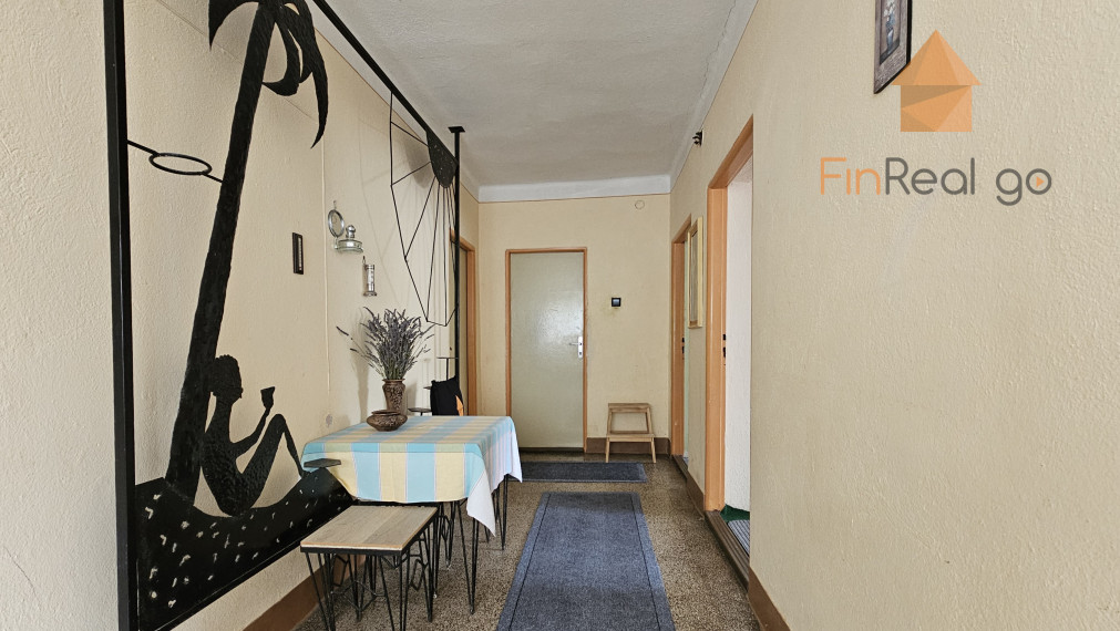 PREDAJ, 3- izbový rodinný dom, Kalná nad Hronom, časť Kalná