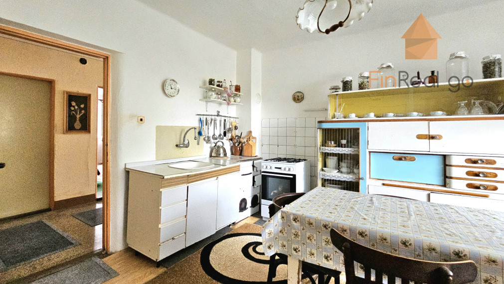 PREDAJ, 3- izbový rodinný dom, Kalná nad Hronom, časť Kalná