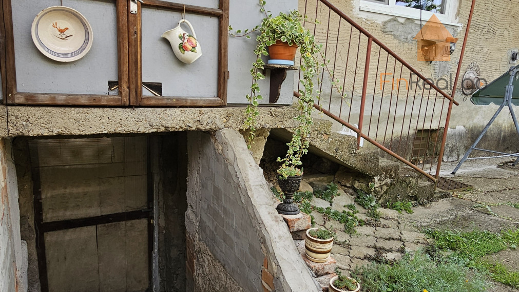 PREDAJ, 3- izbový rodinný dom, Kalná nad Hronom, časť Kalná